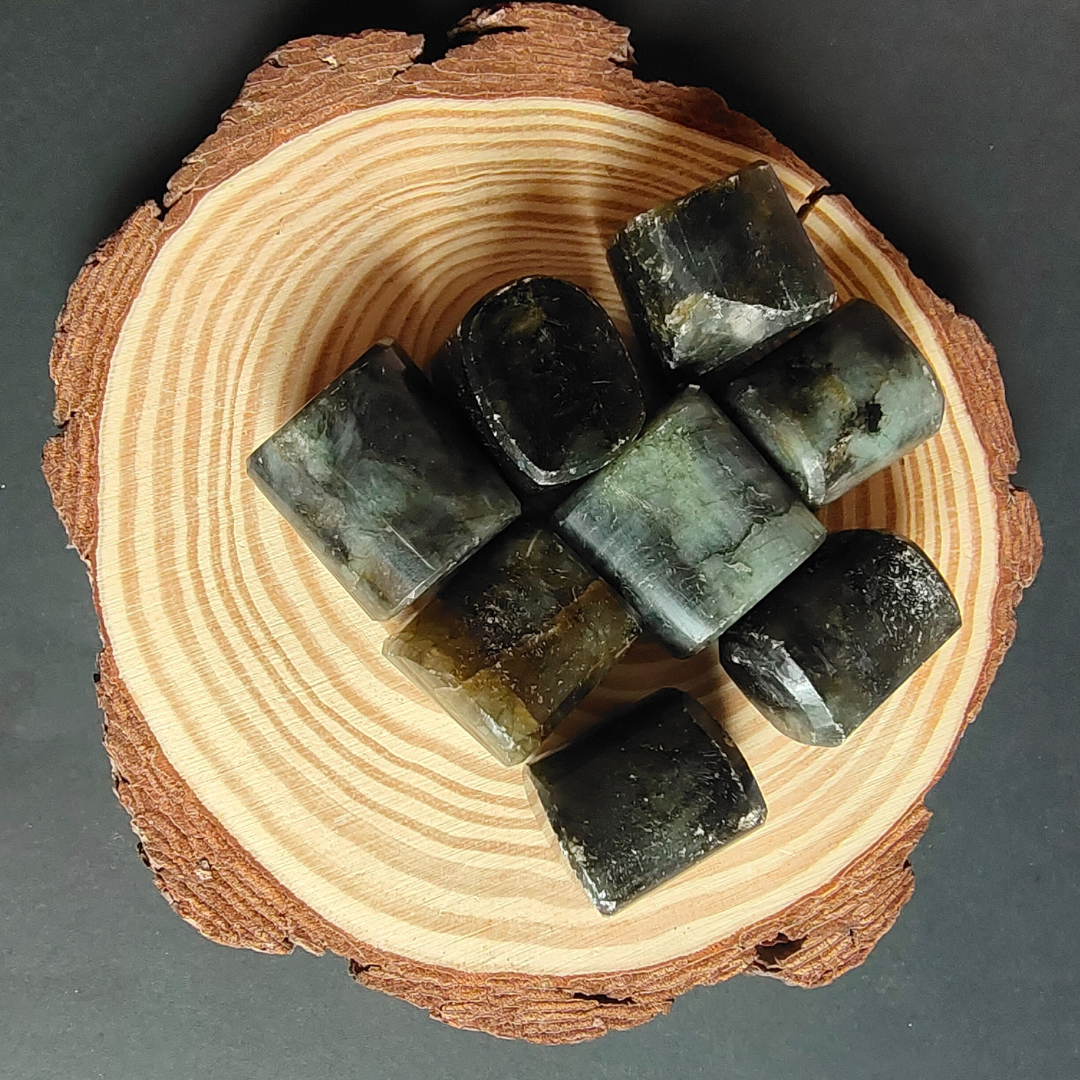Labradorite Tumbles - Image 3
