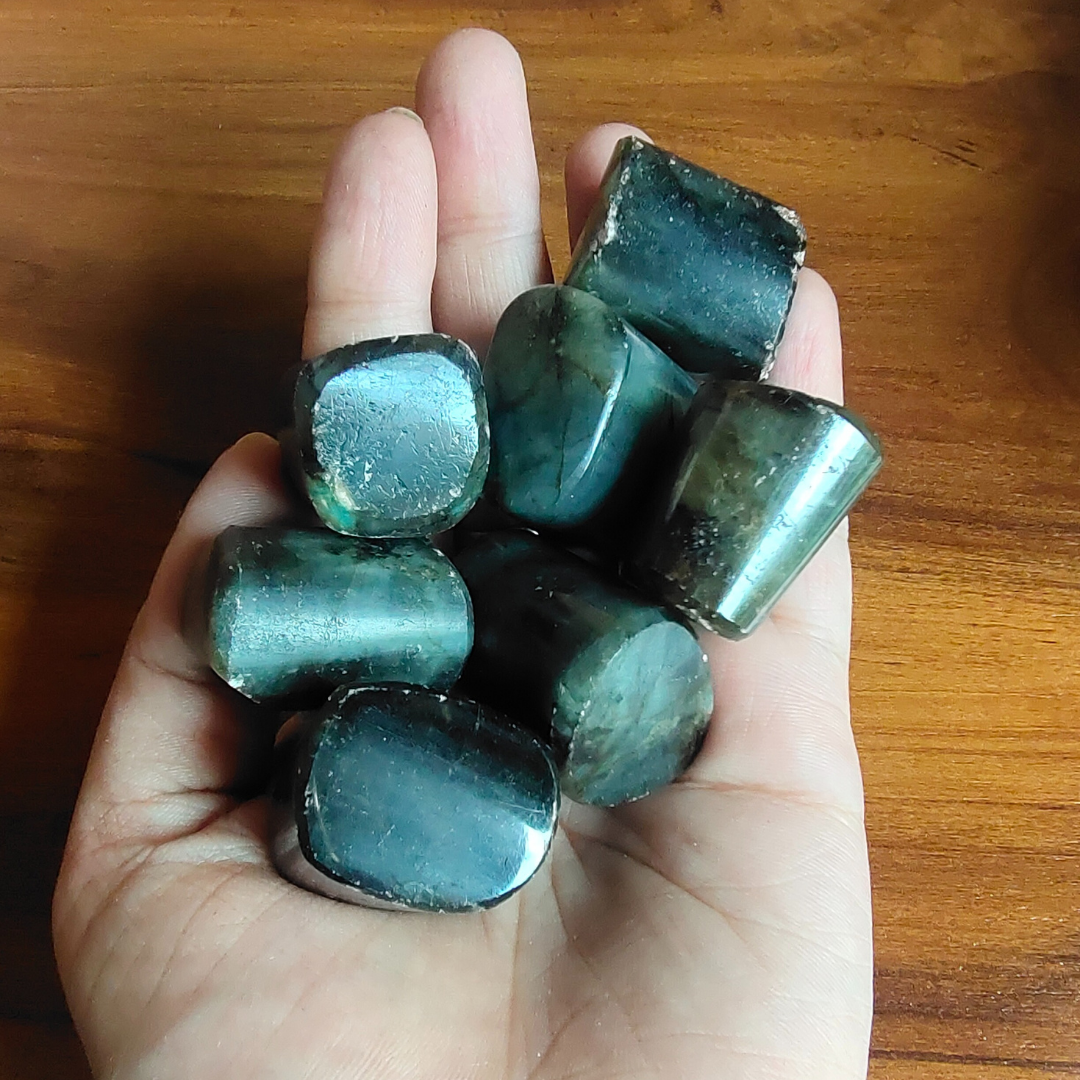 Labradorite Tumbles - Image 2